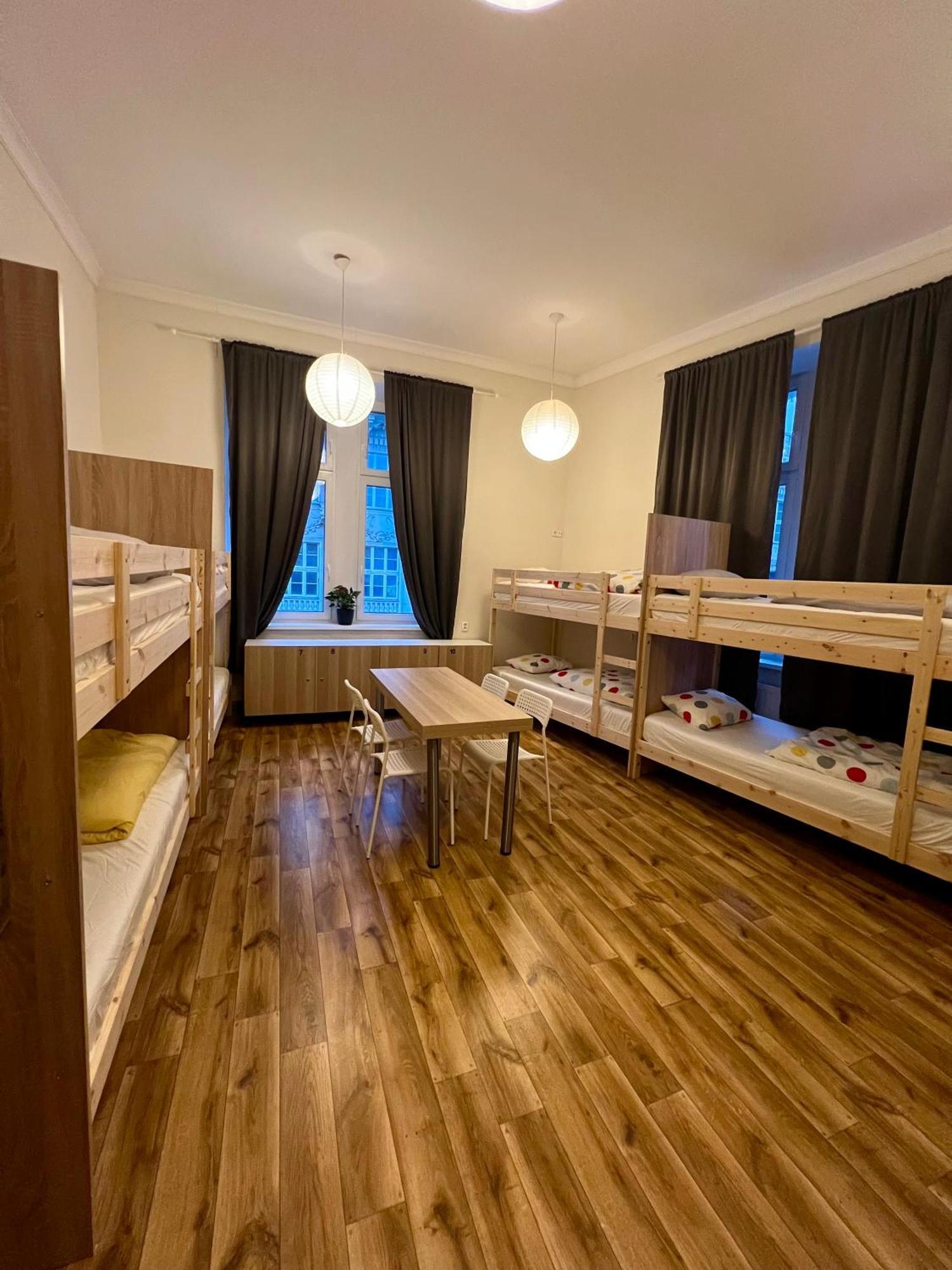 Fox Hostel Krakow Bagian luar foto